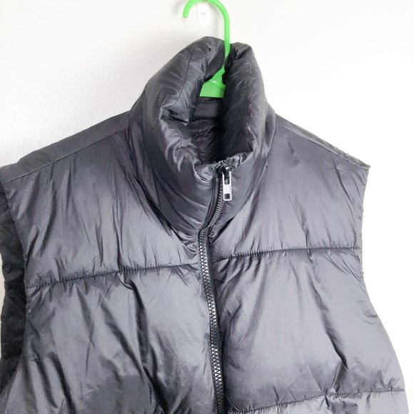Cropped Black Full Zip Quilted Puffer Vest Womens Medium - Picture 2 of 5